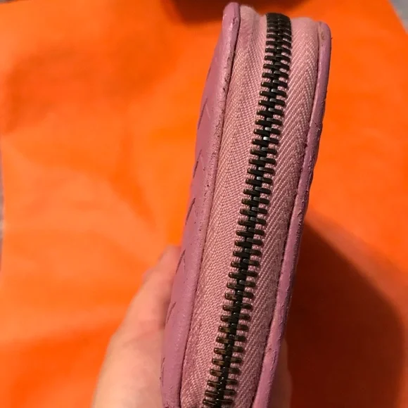 Bottega Veneta zippy wallet in pink authentic - Picture 3 of 12